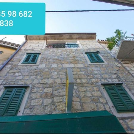 מאקרסקה Carolija Apartment מראה חיצוני תמונה