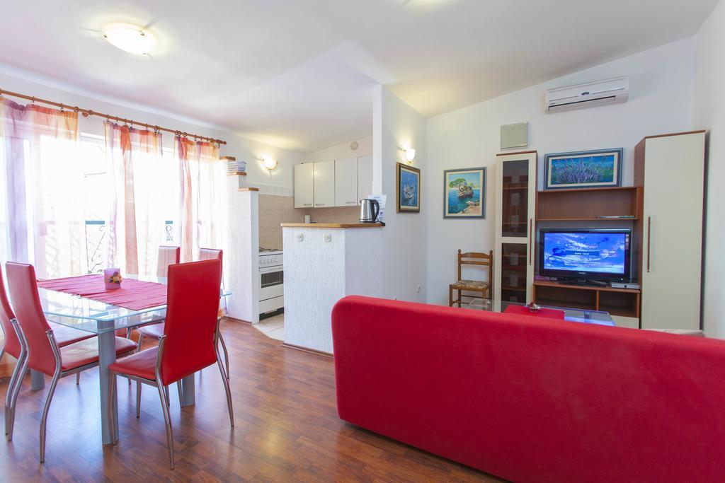 מאקרסקה Carolija Apartment חדר תמונה